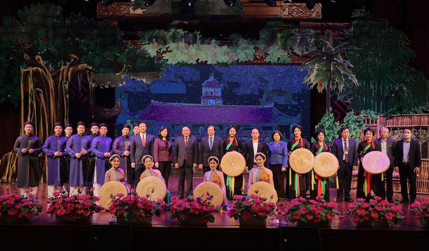 Sinh viên trúng tuyển một số ngành Nhà Cái Bet88 Com Đăng Ký Nhận 88k Hạ Long trên 19 điểm sẽ được thưởng