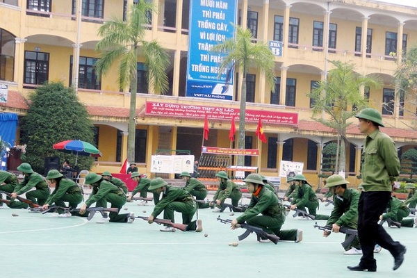 Ban hành chương trình môn giáo dục quốc phòng mới cho trường THPT