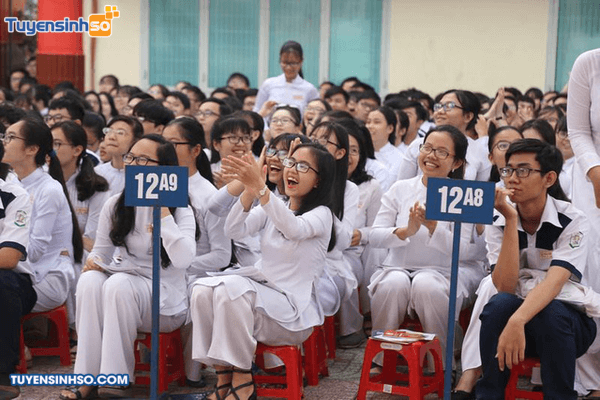 Nhà Cái Bet88 Com Đăng Ký Nhận 88k Kinh tế – Tài chính tiếp tục áp dụng chính sách học bổng Bet888com game nổ hũ uy tín không giới hạn