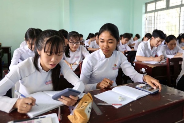 Đề nghị có thể dừng thi THPT quốc gia năm nay