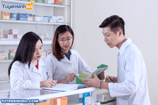 ĐH Quốc gia TP.HCM đính chính thông tin về liên thông từ trung cấp lên thạc sĩ ngành dược