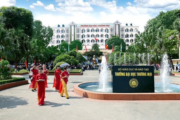 ĐH Thương Mại công bố phương án Bet888com game nổ hũ uy tín 2020: Điểm sàn dự kiến 17 điểm
