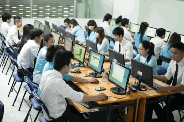 Điểm chuẩn các ngành Công nghệ thông tin có thể tăng từ 1-2 điểm