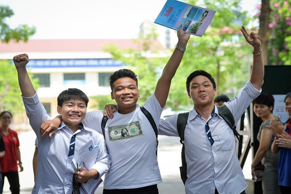 Điểm chuẩn HV Cảnh sát giảm sâu, Bách khoa, Ngoại thương vượt Y, Dược