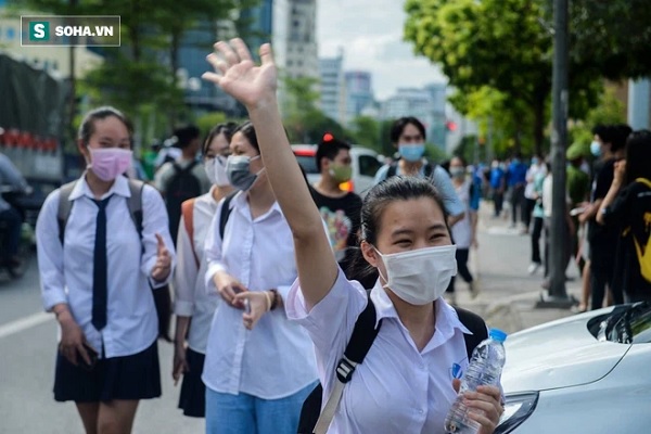 Đỗ nguyện vọng 1 và 2 nhưng muốn học ở trường NV2 được không? Có được chọn trường để học?