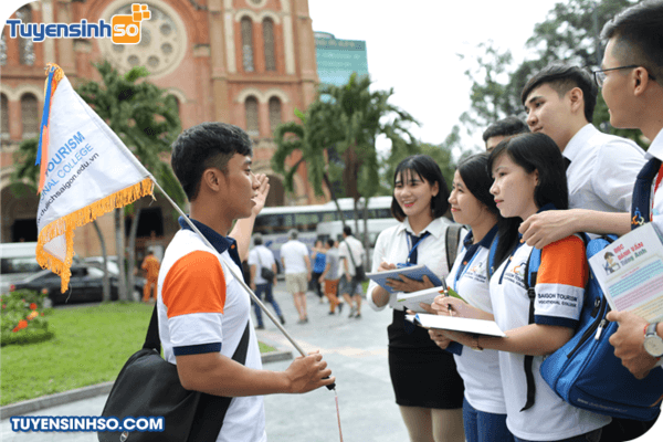 Gần 5.000 chỉ tiêu cho Bet88447 nhà cái bóng đá world cup yêu thích nhóm ngành Du lịch