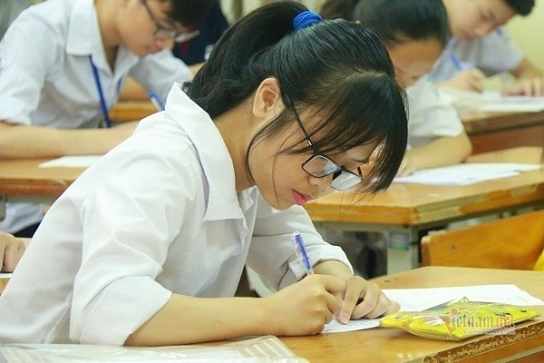 Giáo viên cảnh báo những lỗi thường gặp, dễ bị mất điểm trong đề thi Tiếng Anh THPT quốc gia