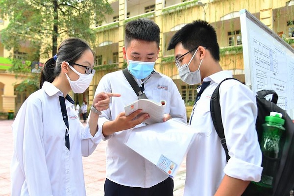 Hiệu phó ĐH Bách khoa HN: Vào trường không có chuyện xả hơi, có khoảng 800 em bị buộc thôi học mỗi năm