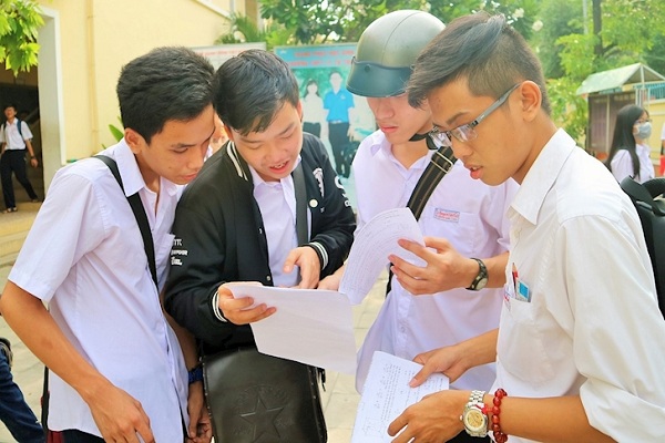 Hôm nay ngày 29/6, Bộ GD&ĐT sẽ công bố đáp án chính thức môn Văn THPT quốc gia