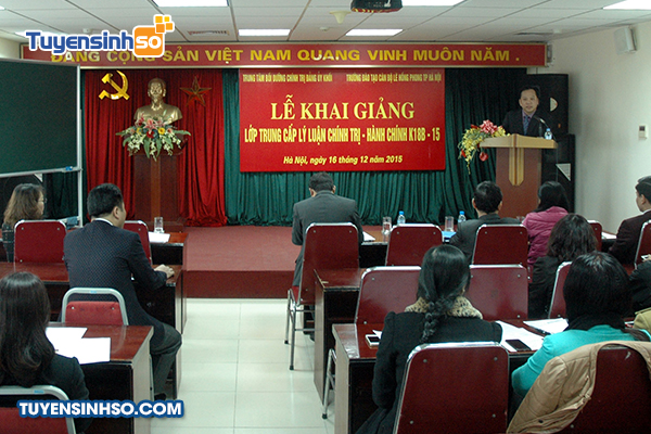 Ngành Chính trị học
