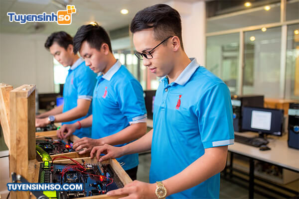Ngành Công nghệ kỹ thuật điện, điện tử