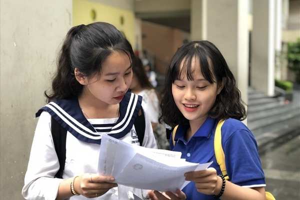 Ôn luyện môn Ngữ văn thi THPT Quốc gia: Đọc báo, xem ti vi để có cơ hội đạt điểm cao