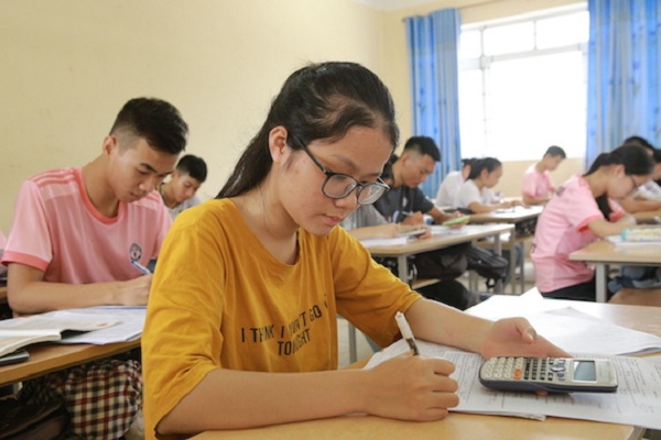 Bet88013. com tải app về máy thi lại THPT quốc gia 2020 đăng ký như thế nào? cần chú ý những gì?