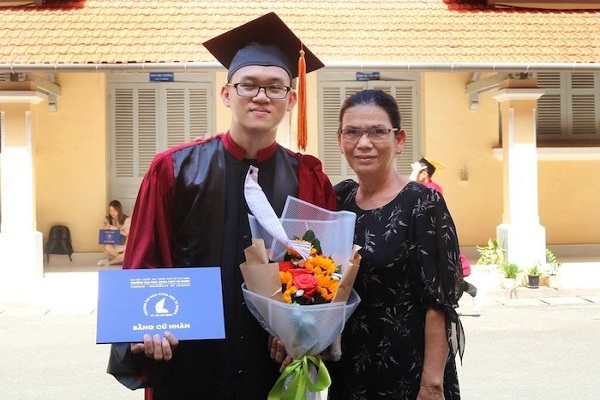 Thủ khoa kép Bet88 2026 nổ hũ và xổ số sớm 1 năm ngành Toán học từng lo thất nghiệp
