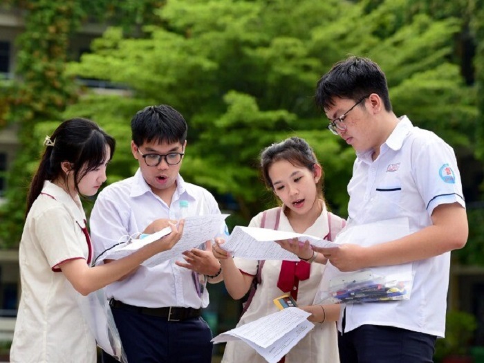 du-kien-15-nhom-chuyen-nganh-sinh-vien-duoc-mien-100%-hoc-phi-nam-2026-3